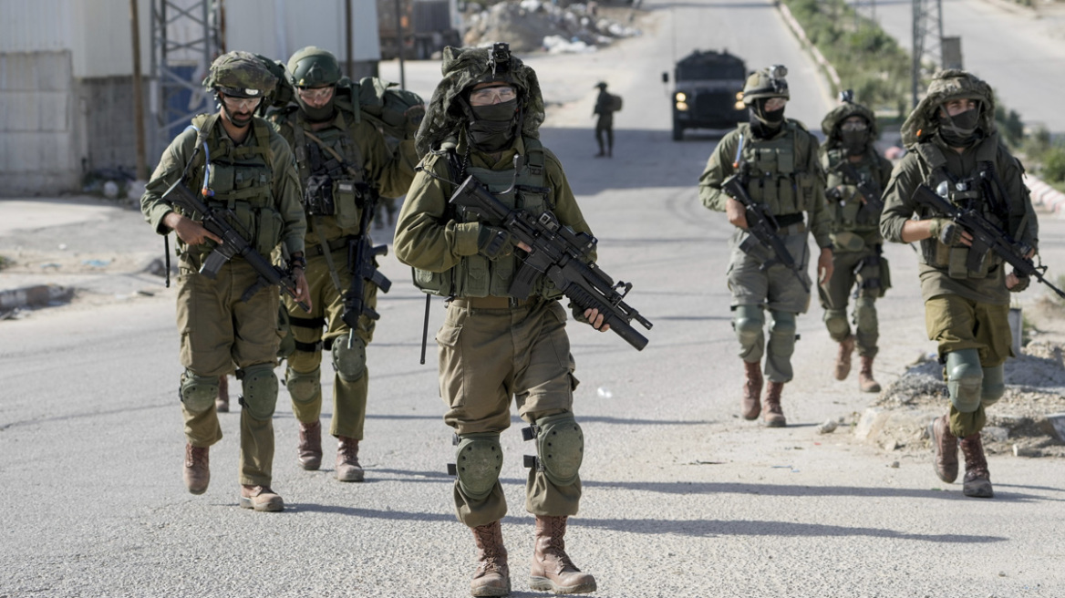 israeli-soldiers-m