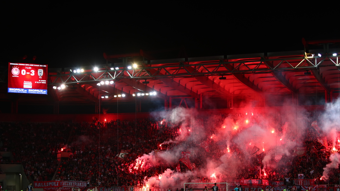 fans_olympiacos