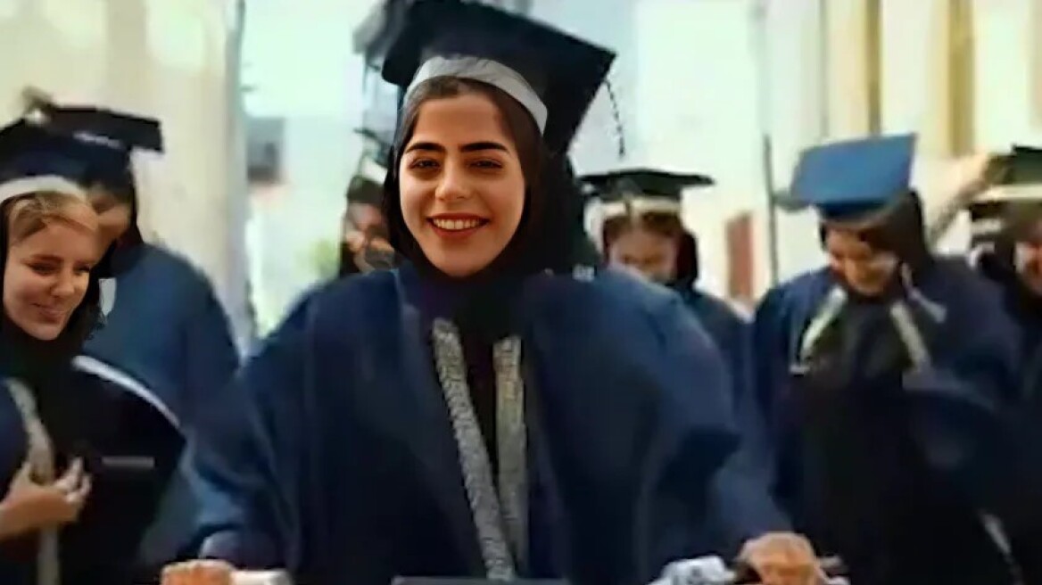 Iran_students_girls