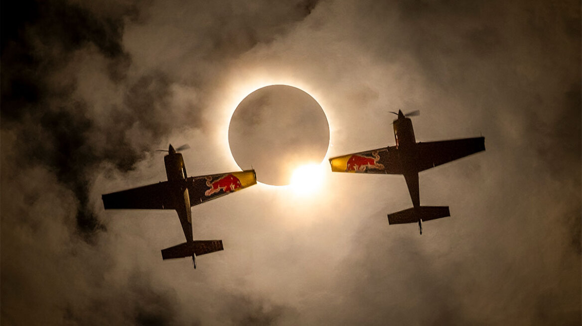 Red-Bull---Total-Solar-Eclipse--_1_
