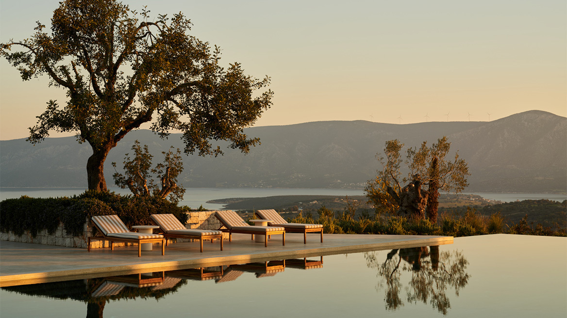 4_Amanzoe_-Greece---Resort_-Main-Pool_42674