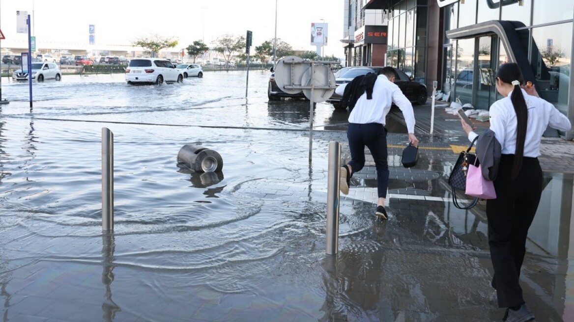 emirates-flood