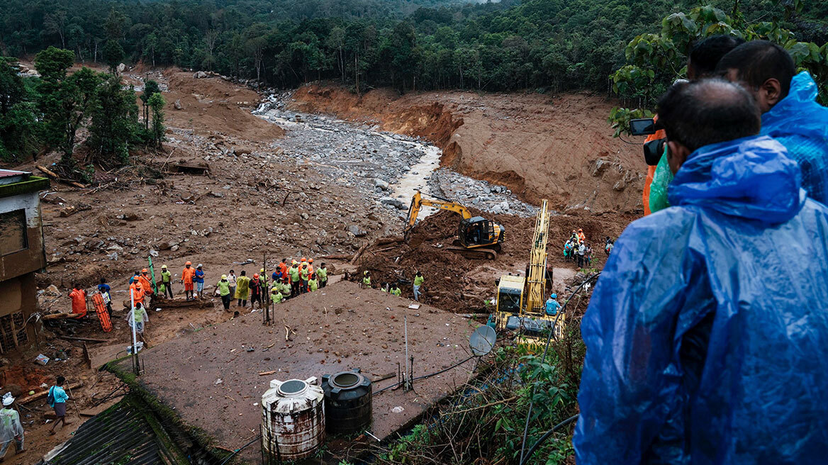 india-landslides-xr