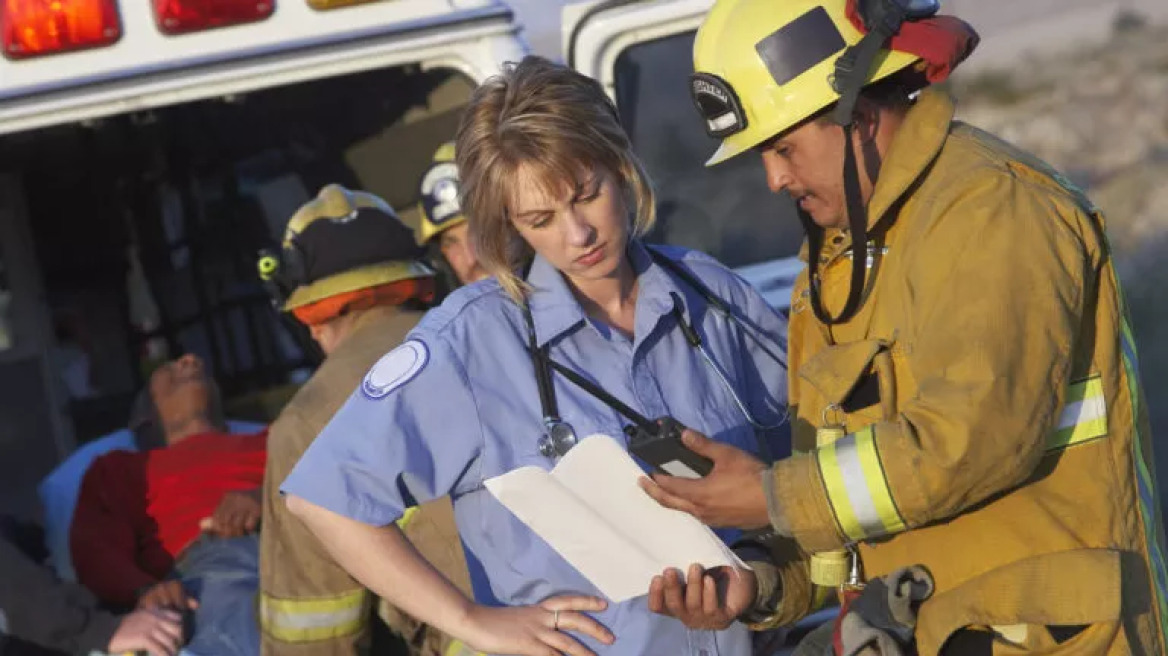 doctor_fireman_isnurance_ambulance_144637670-768x432