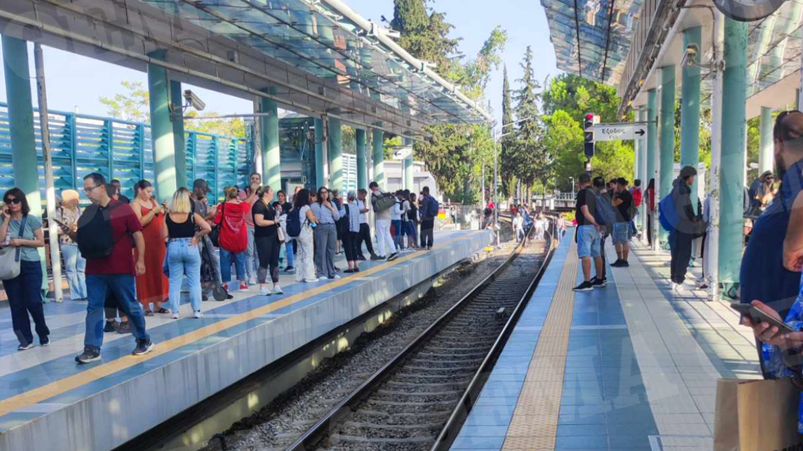 ΗΣΑΠ: Φωτιά κάτω από συρμό του ηλεκτρικού στη Νερατζιώτισσα - Αναστάτωση στα δρομολόγια