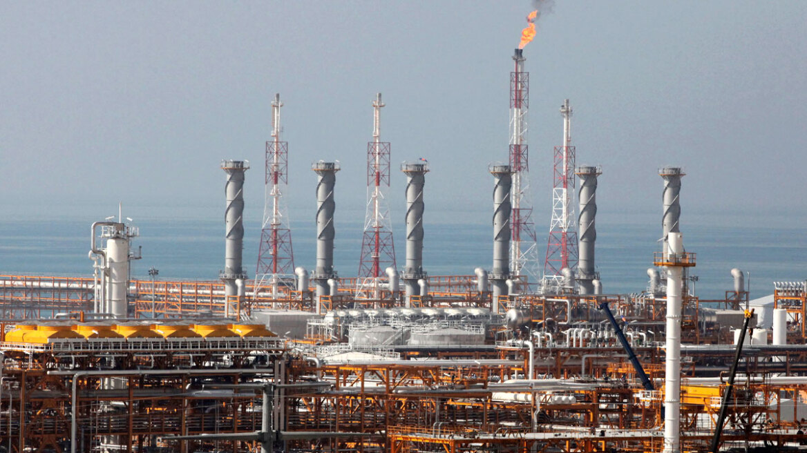 Iran-Refinery-2