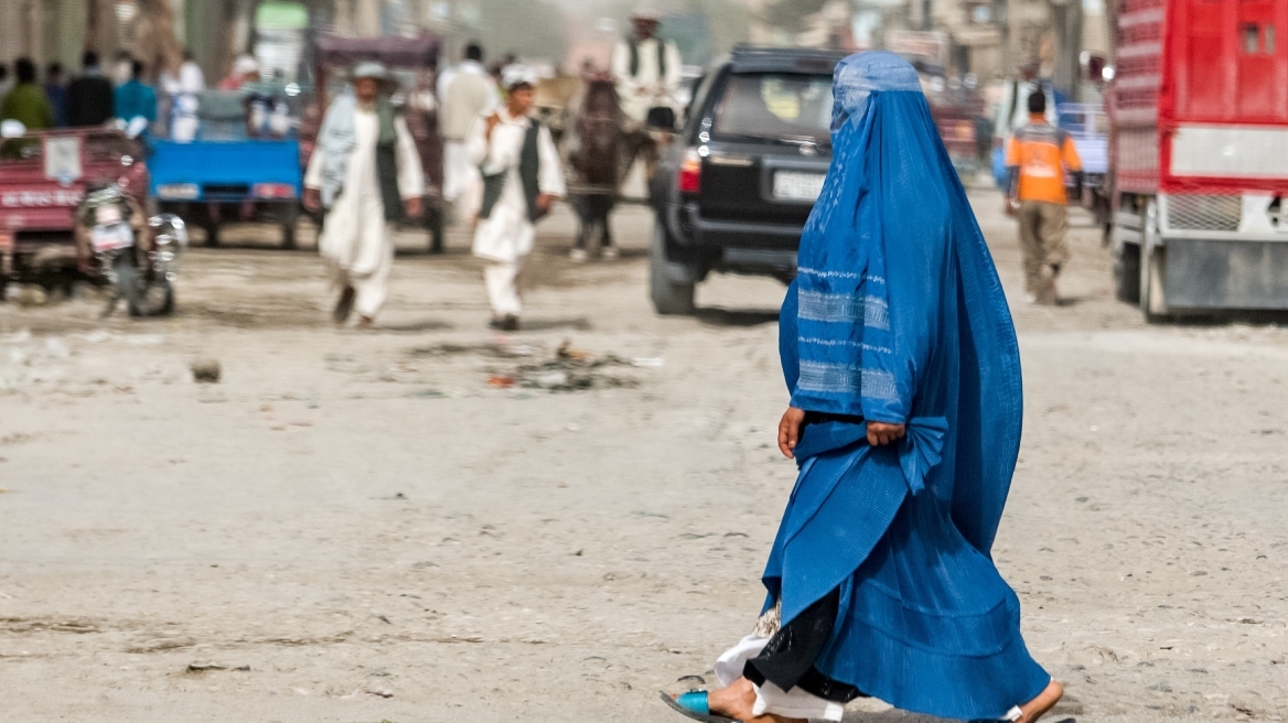 afghanistan-women