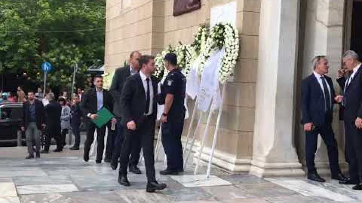 Ο Νίκος Ανδρουλάκης στην κηδεία του Γιάννη Μαρκόπουλου