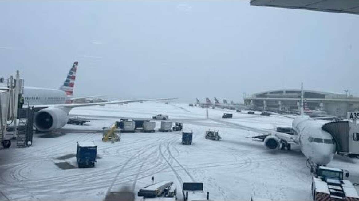 Ice storm in Dallas Fort Worth Texas. ice cussed cancel flights at DFW Airport