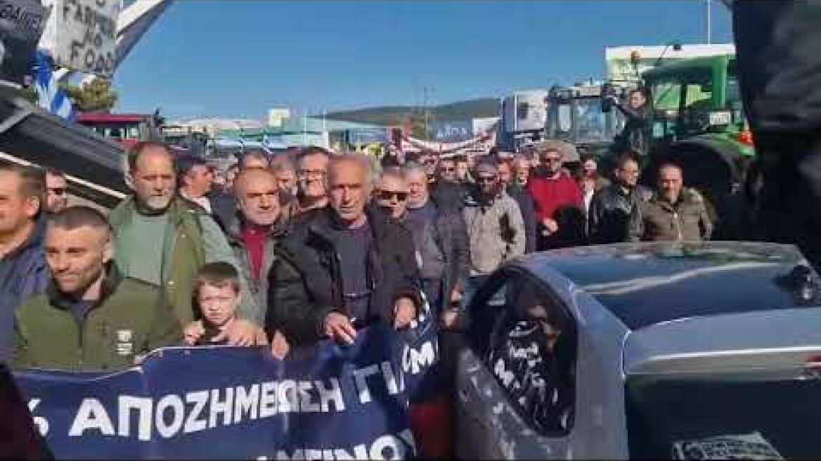 Αγρότες από τη Θεσσαλία έφτασαν στη Θεσσαλονίκη για το συλλαλητήριο