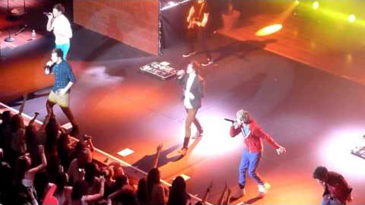 Harry Styles gets hit in the face with a tampon. ORIGINAL VIDEO. Nottingham 07/01/12.