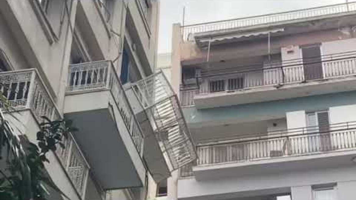 Υπό κατάρρευση μπαλκόνι σε ξενοδοχείο στη Συγγρού