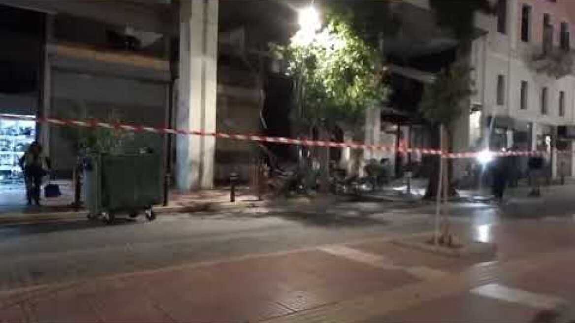 Ισχυρή έκρηξη βόμβας στο κέντρο του Πειραιά - Ζημιές σε ακτίνα 300 μέτρων