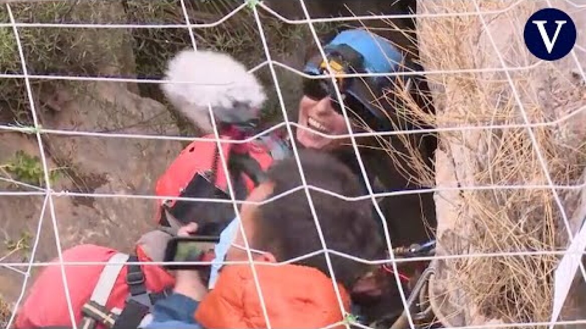 La salida de Beatriz Flamini de la cueva donde ha batido el récord de 500 días aislada bajo tierra