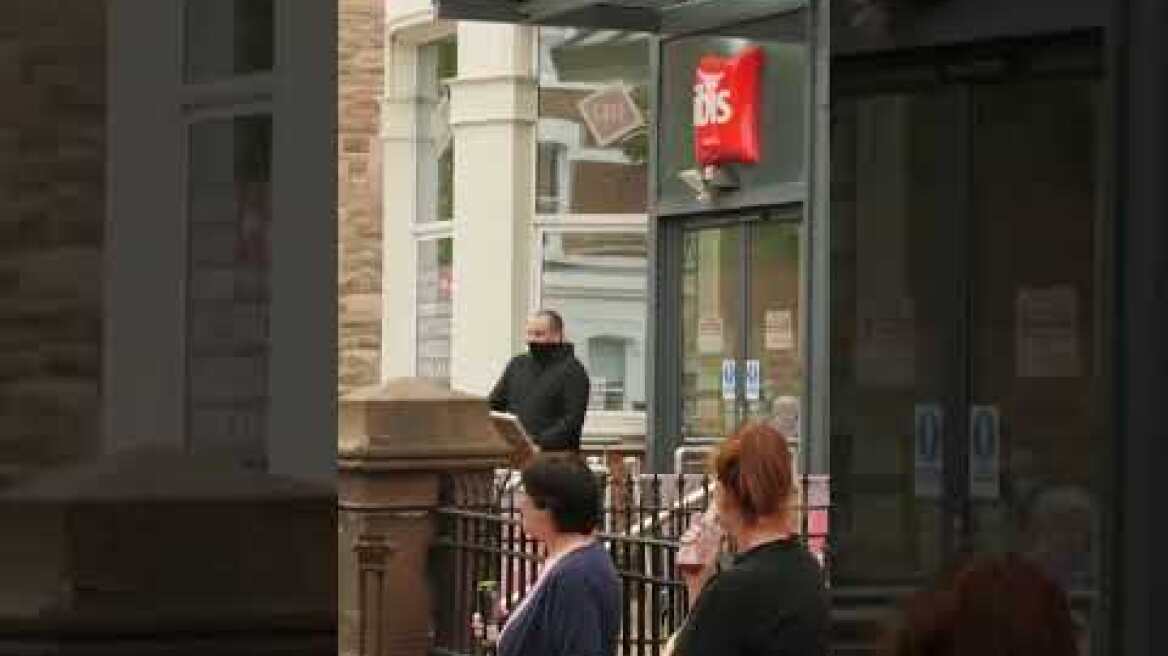 Belfast: Protester fails to break into hotel