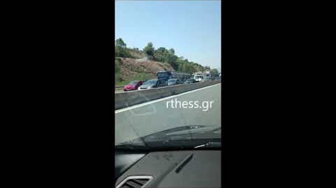 Ατύχημα στον δρόμο προς Σέρρες - Ράδιο #Θεσσαλονίκη 94,5