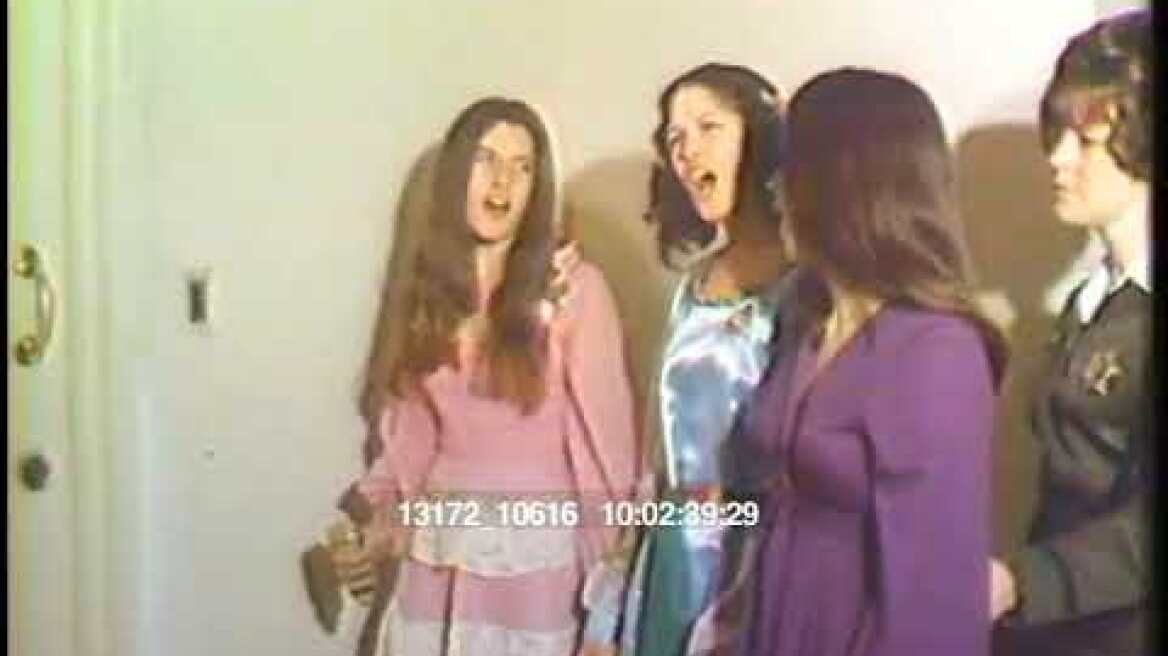 Manson Girls singing before trial RARE FOOTAGE