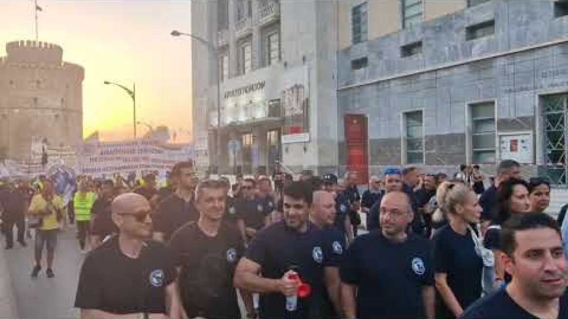 Θεσσαλονίκη: Πορεία ένστολων