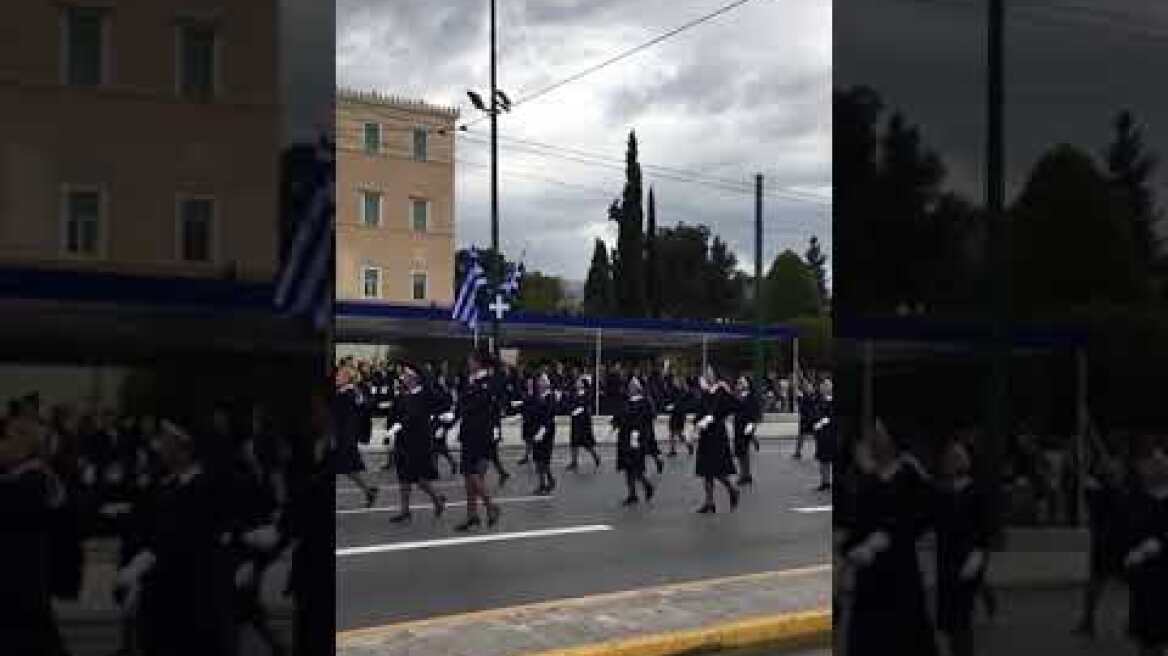 Η μεγάλη στρατιωτική παρέλαση στην Αθήνα για την επέτειο της 25ης Μαρτίου (2)