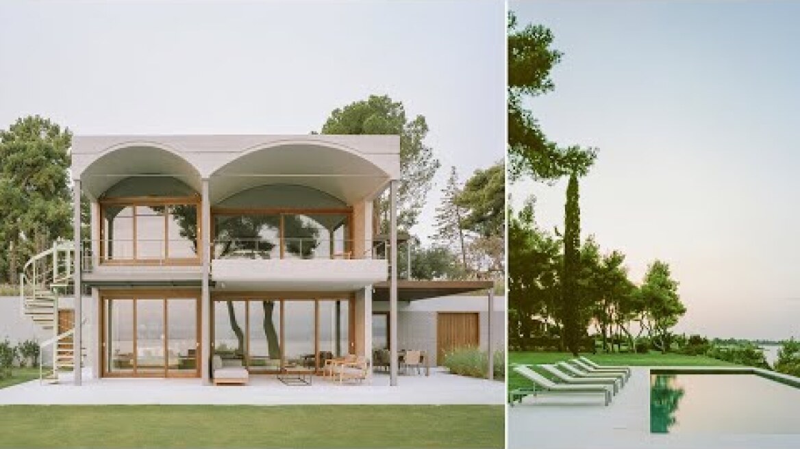 St. Minas House Orient The Main Living Spaces Towards The Sea