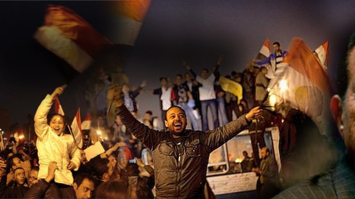 Οι Αιγύπτιοι γιορτάζουν τη νίκη τους στους δρόμους
