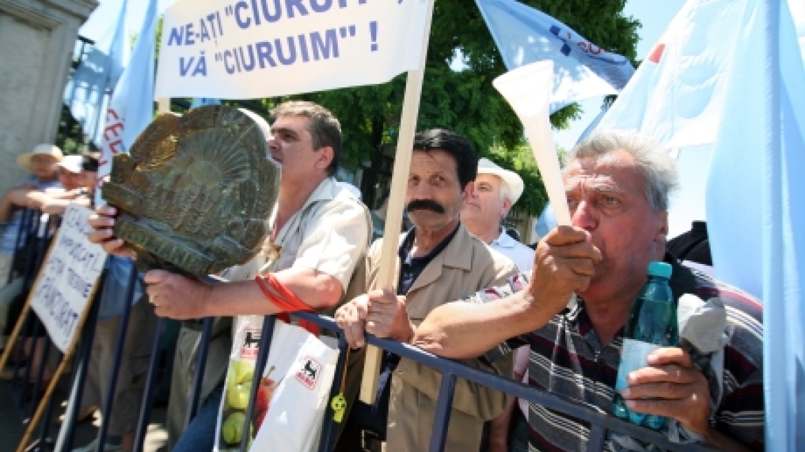 Κατάργηση των επιδοτήσεων προς αγρότες ζητά το ΔΝΤ από τη Ρουμανία