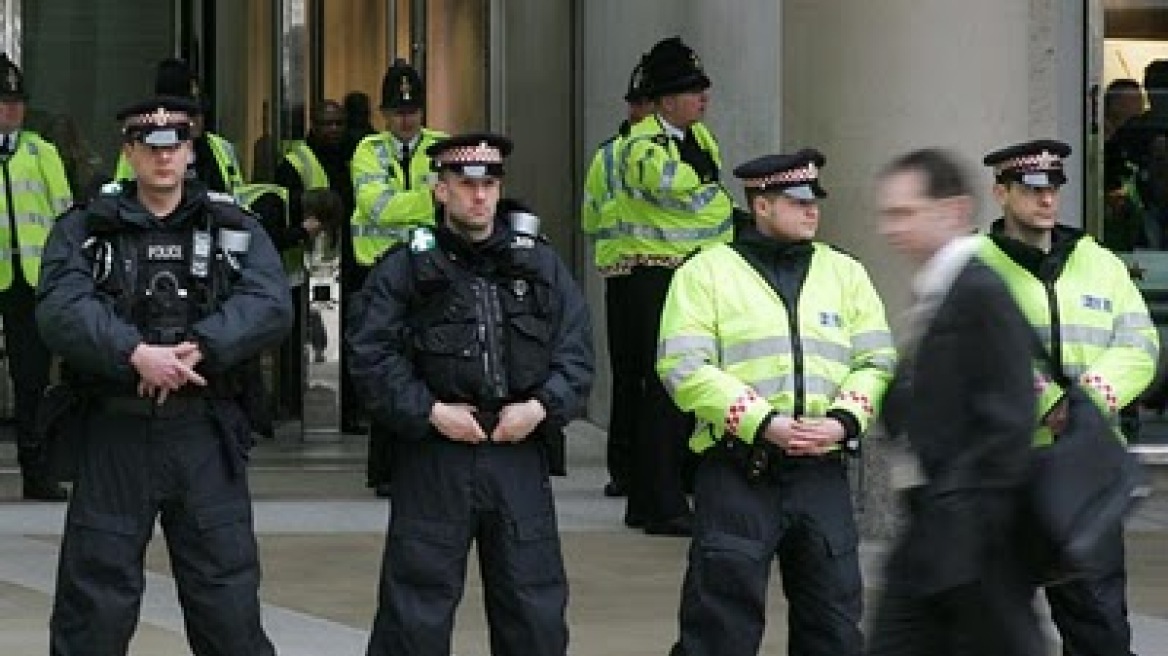 Συναγερμός στη Βρετανία έπειτα από απειλή για τρομοκρατική επίθεση