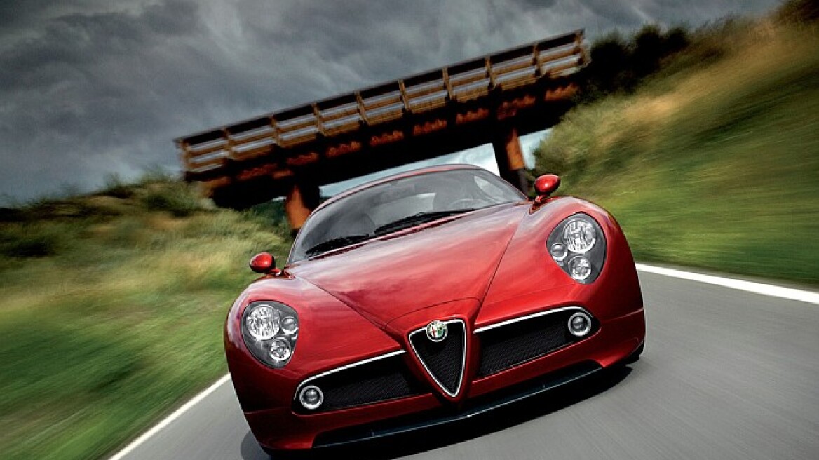 Δοκιμάζουμε την Alfa Romeo 8C! (Video)