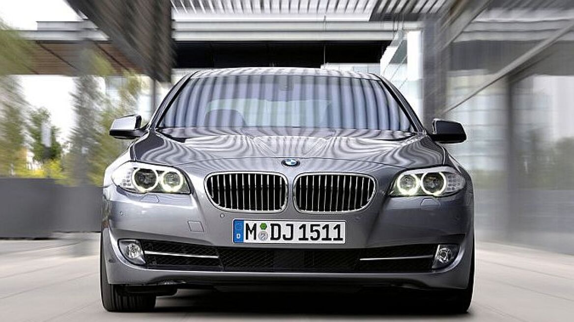 Στη Γερμανία για τη νέα BMW 5άρα