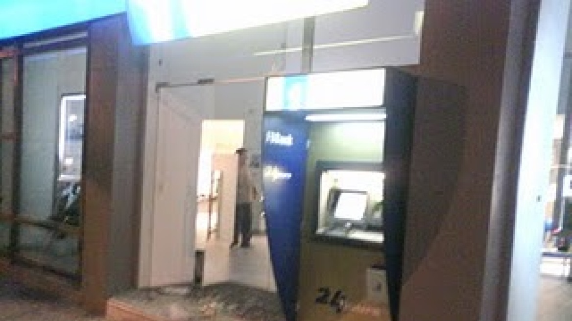 Εμπρηστικές επιθέσεις σε τράπεζες στο Ηράκλειο
