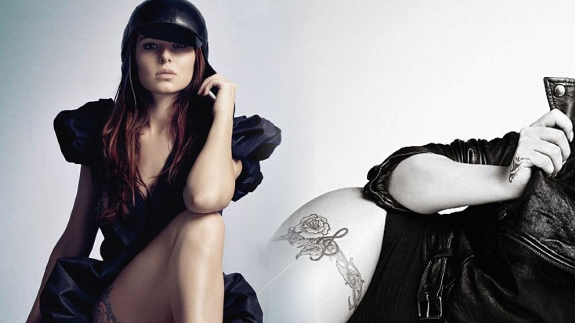 Τα tattoo στο σέξι κορμί της Cheryl Cole