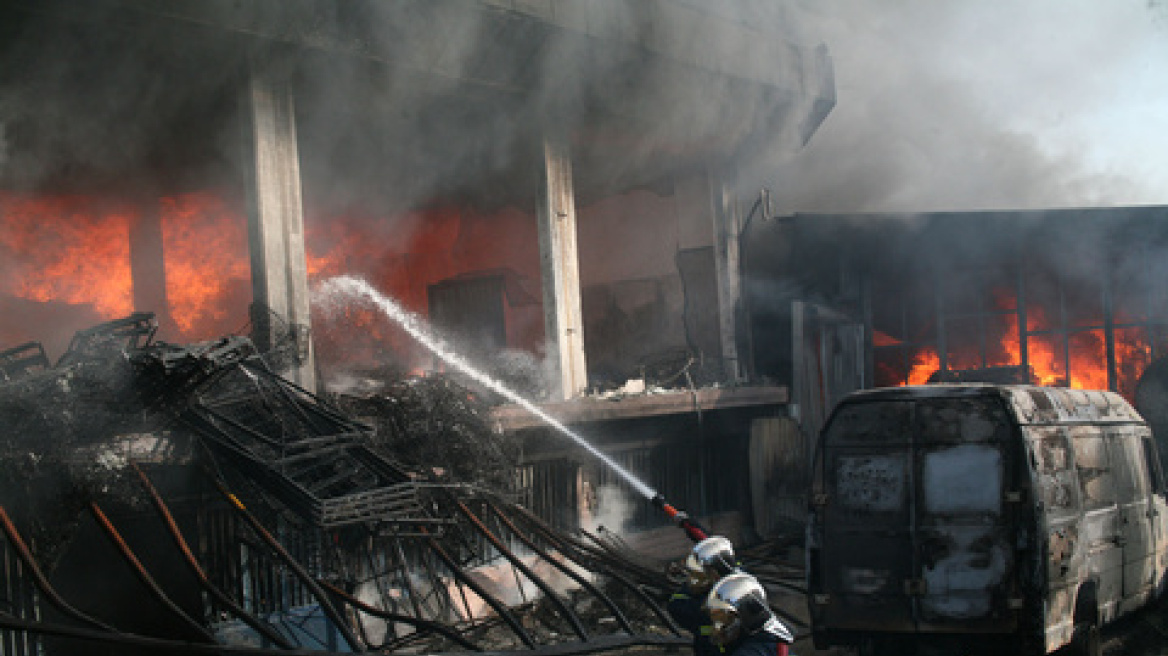 Πέντε τα θύματα από την πυρκαγιά στο μαιευτήριο Τζουλιέστι  στη Ρουμανία 