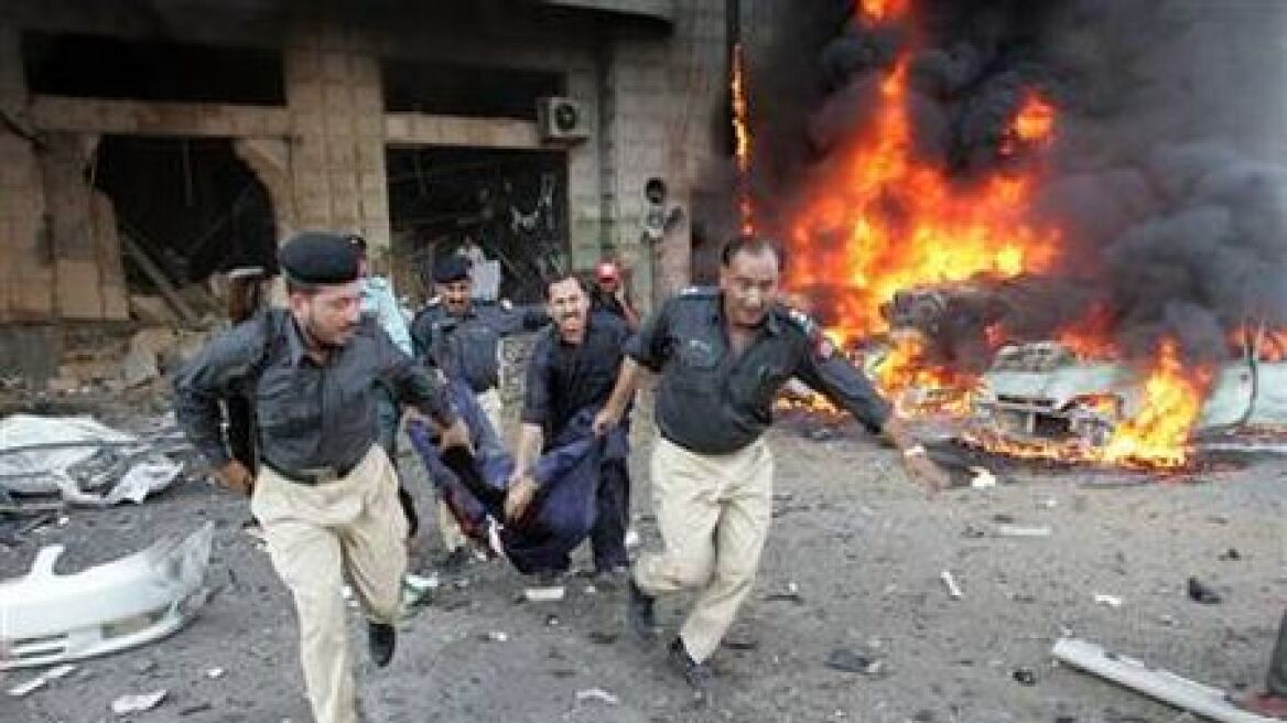 Δεκάδες  νεκροί ταλιμπάν από πακιστανικά πυρά 
