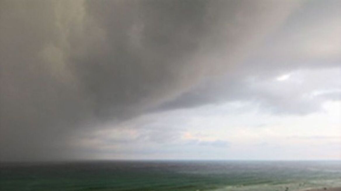 Ενισχύεται η τροπική καταιγίδα Ερμιν στον Κόλπο του Μεξικού  