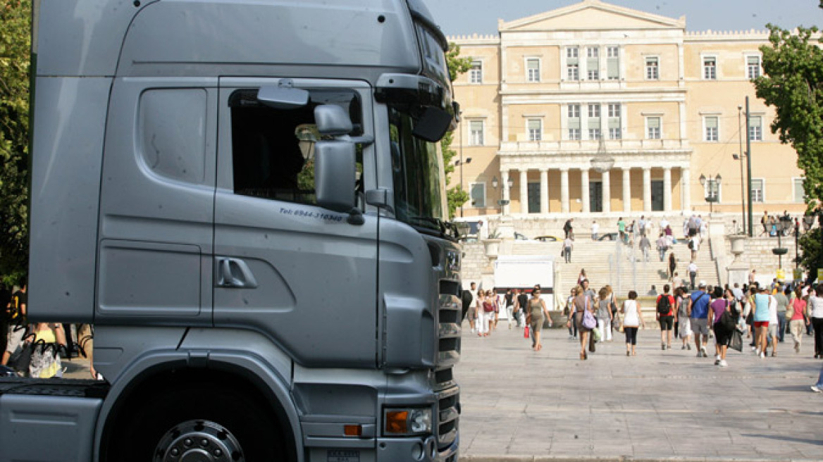 Πάνε ΔΕΘ και οι φορτηγατζήδες 