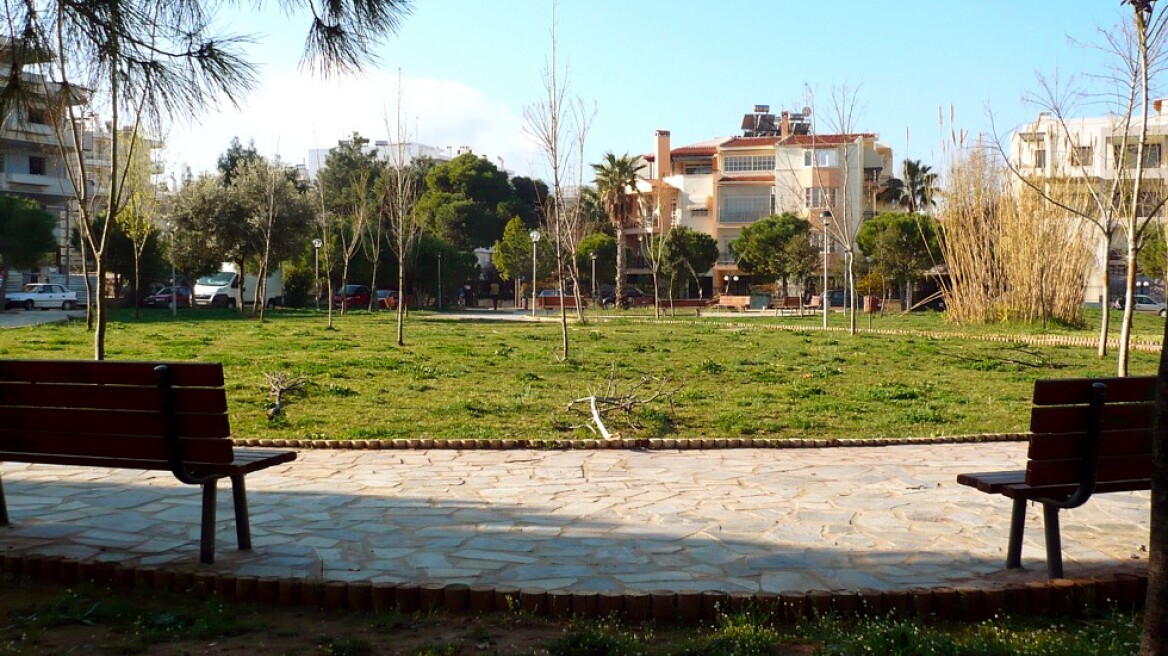 Stop στο parking του Δήμου Αθηναίων στην πλ. Κύπρου