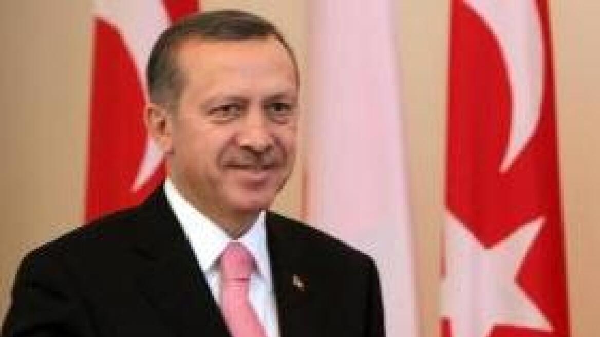 «Πάγωμα» στην επίσκεψη Ερντογάν ζητούν εννέα  πρώην υπουργοί 