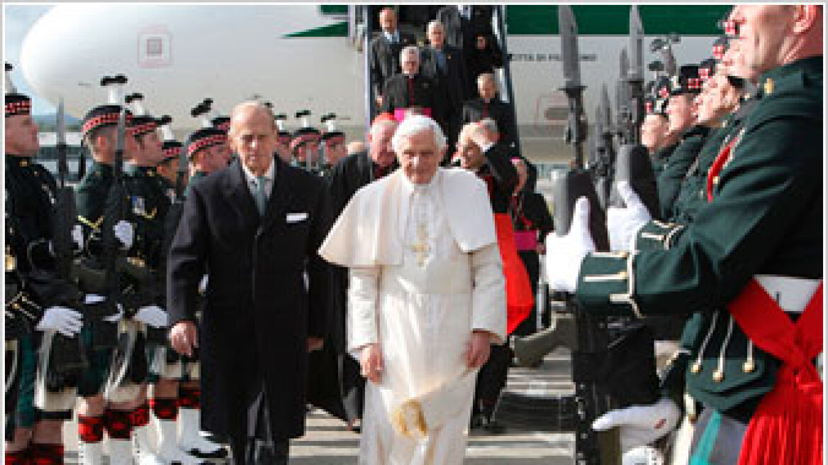 Ιστορική επίσκεψη του Πάπα στη Βρετανία 