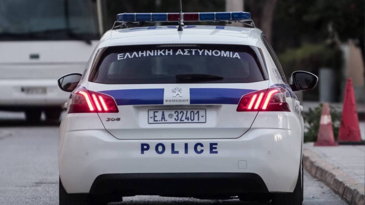 Σέρρες: Συνελήφθη 17χρονη για παράνομη διακίνηση μεταναστών