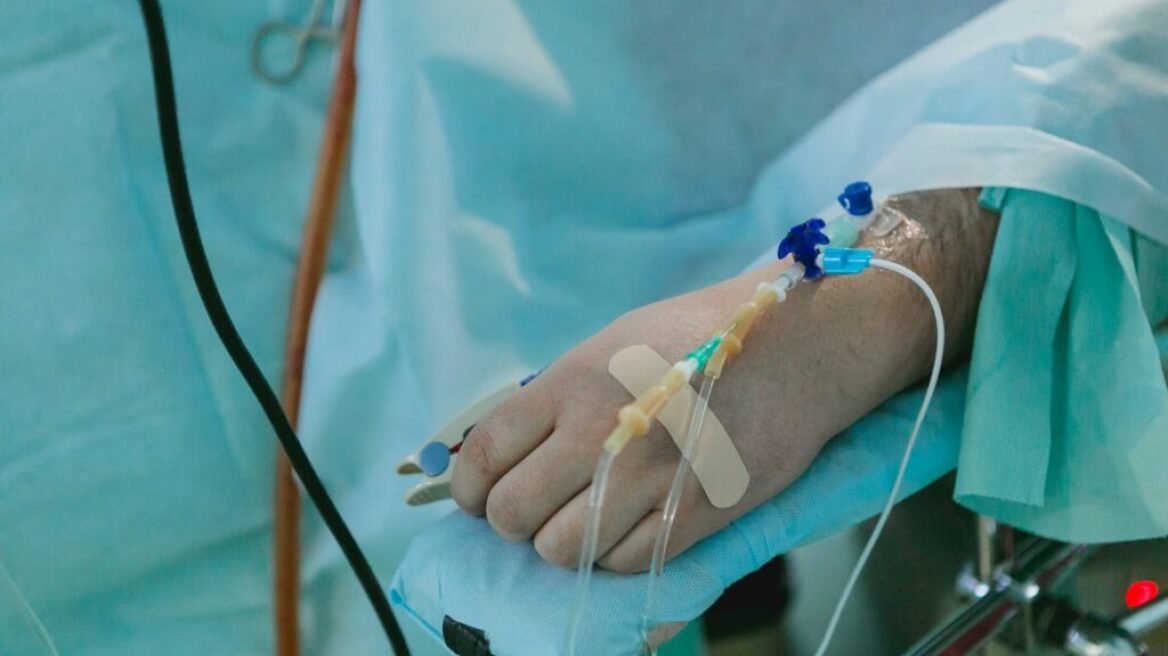 Διασωληνωμένος στη ΜΕΘ Ηρακλείου 27χρονος με μηνιγγίτιδα