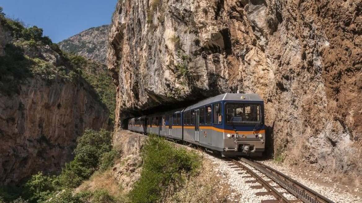 Αναστολή δρομολογίων στον Οδοντωτό λόγω κατολίσθησης
