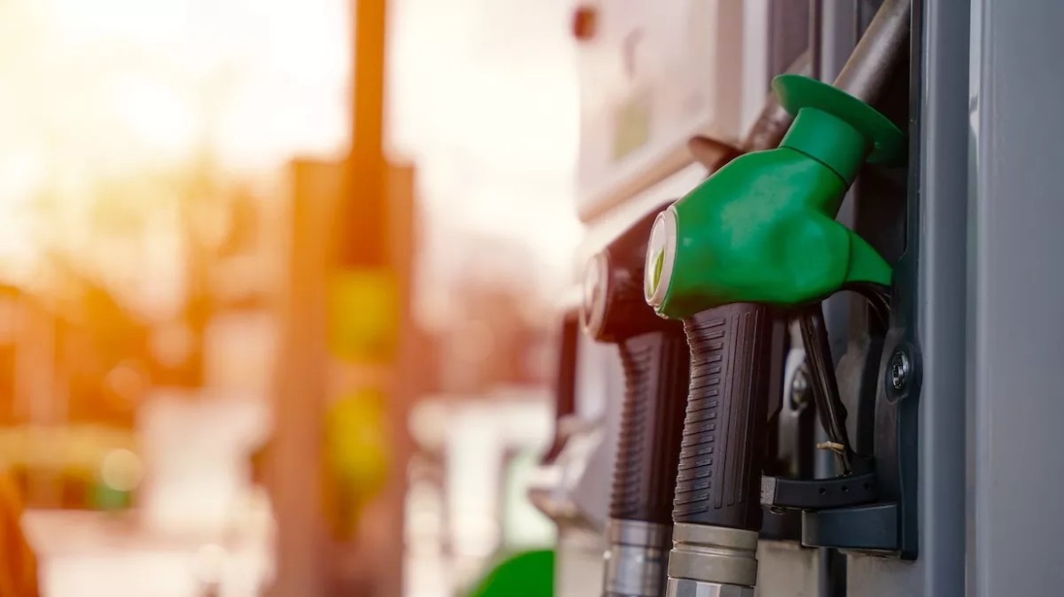 Ελλάδα: Πριν προλάβουν να απογειωθούν τα F-35, απογειώθηκαν οι τιμές καυσίμων