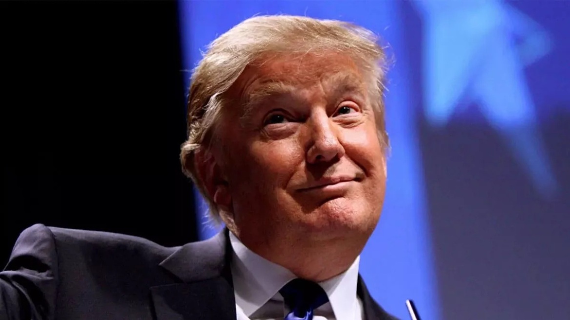 Ναι σε όλα και για όλα στον Τραμπ