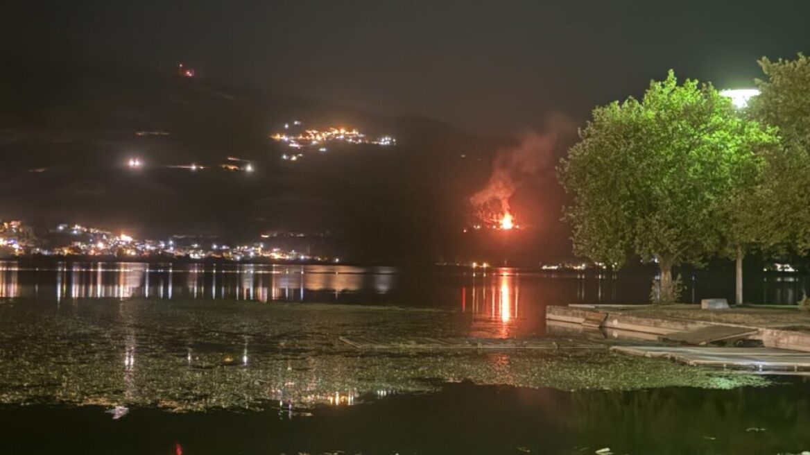 Οριοθετήθηκε η φωτιά στους Λιγκιάδες Ιωαννίνων