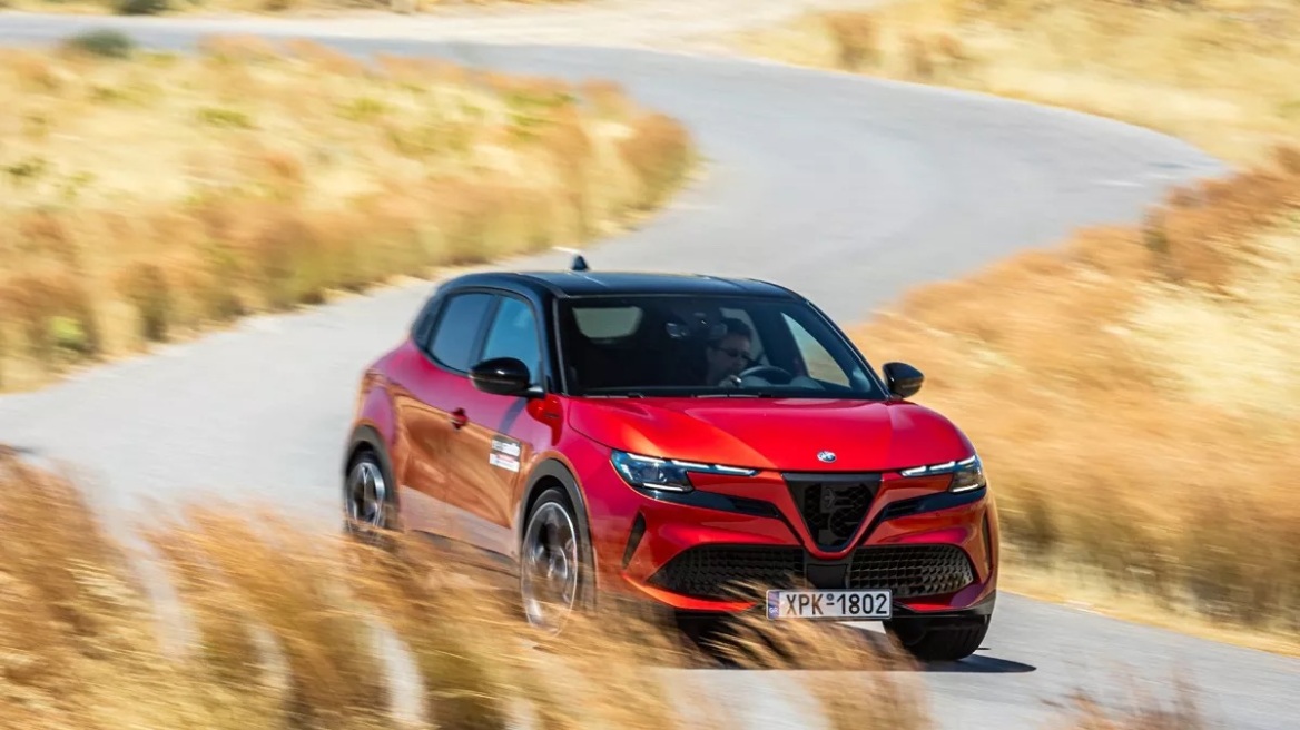 Οδηγούμε την Alfa Romeo Junior Elettrica 280 Veloce - Πόσο κοστίζει;