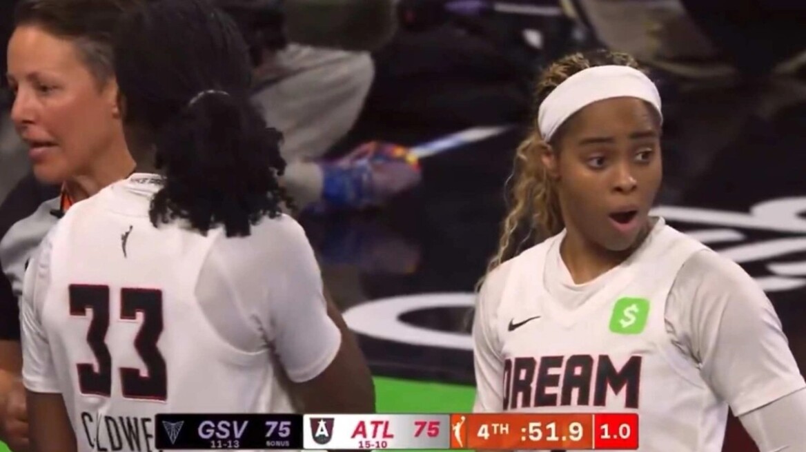 Συνελήφθη οπαδός για τη ρίψη sex toy στο παρκέ σε αγώνα του WNBA
