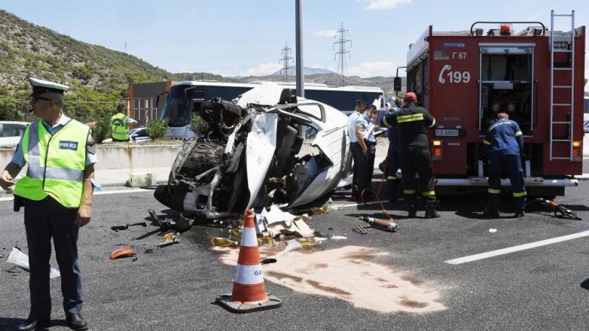 Τροχαίο στη Θεσσαλονίκη - Χωρίς τις αισθήσεις του ανασύρθηκε άνδρας
