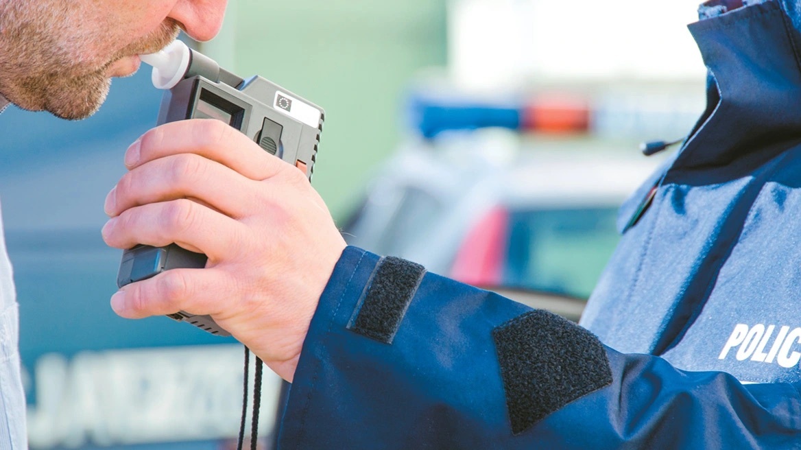 Τα χιλιάζει άνετα η Τροχαία – Βροχή τα πρόστιμα