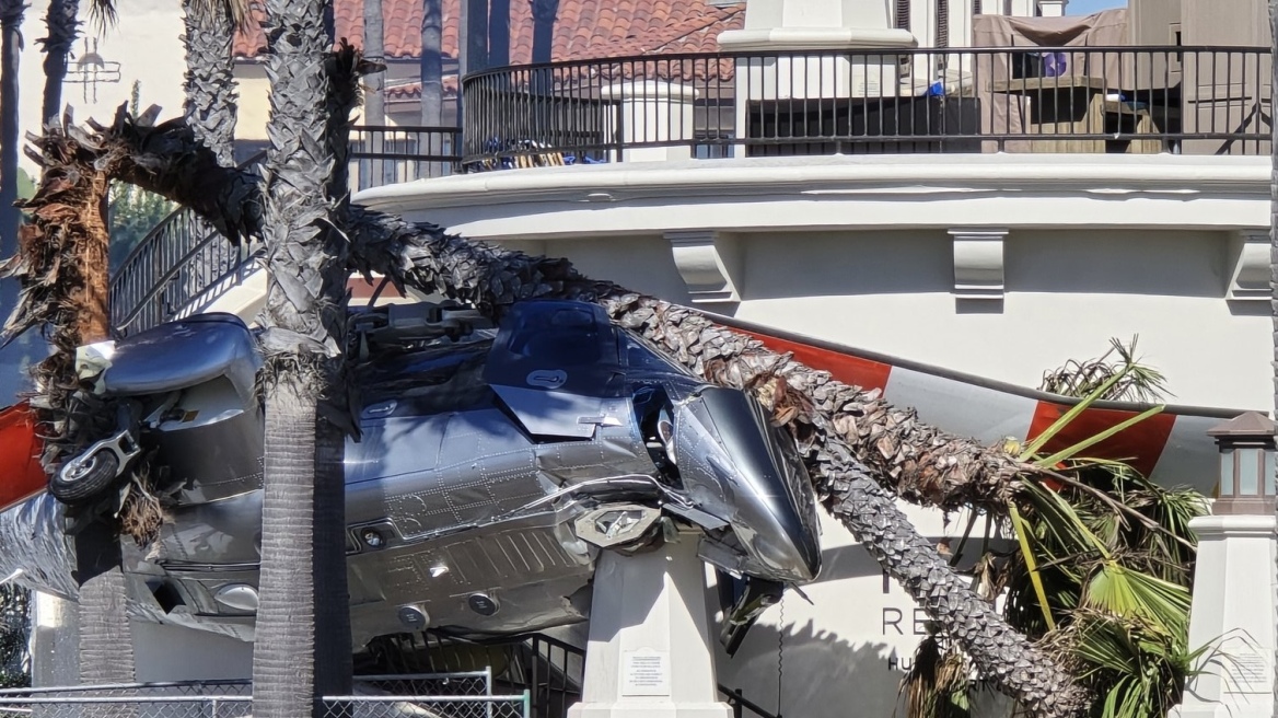 Πτώση ελικοπτέρου σε παραλία στο Λος Άντζελες - Τρεις τραυματίες στο έδαφος, δείτε βίντεο

