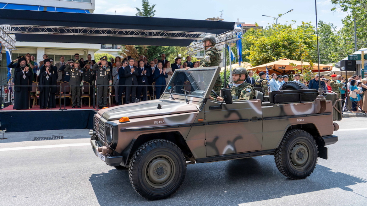 Τι θα γίνει με τα Mercedes και τα Steyr του Στρατού;